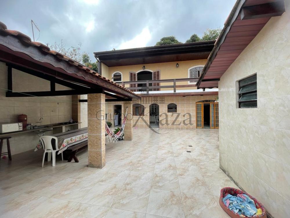 Foto 26 de Casa Padrão em Chácaras Santa Maria, Jacareí - imagem 26