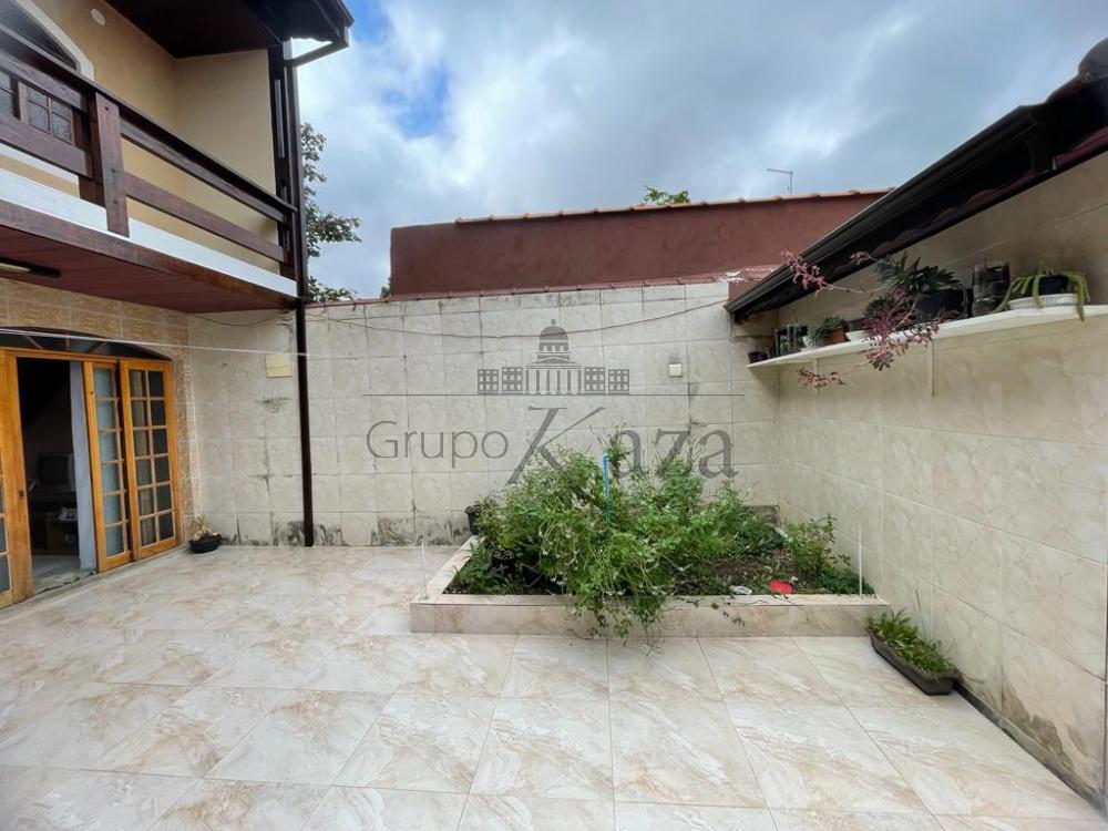 Foto 27 de Casa Padrão em Chácaras Santa Maria, Jacareí - imagem 27