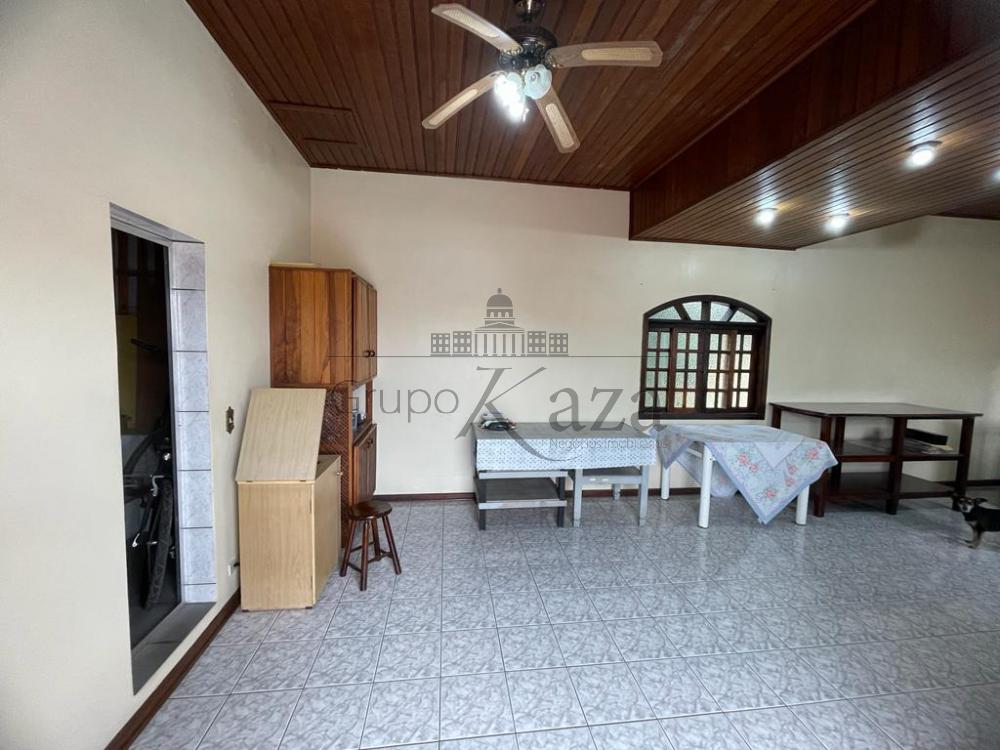 Foto 19 de Casa Padrão em Chácaras Santa Maria, Jacareí - imagem 19