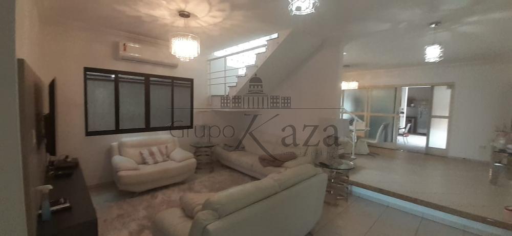 Foto 2 de Casa Condomínio em Vila Zezé, Jacareí - imagem 2