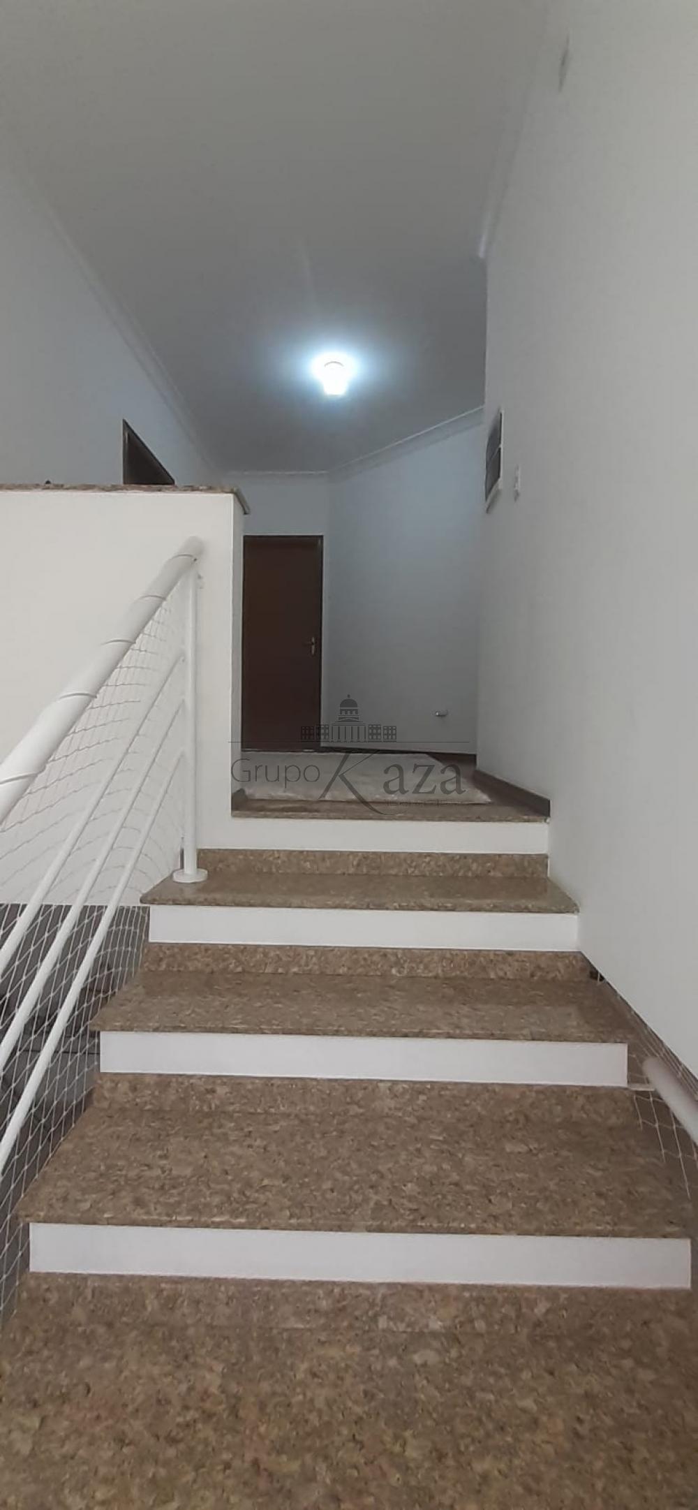 Foto 42 de Casa Condomínio em Vila Zezé, Jacareí - imagem 42
