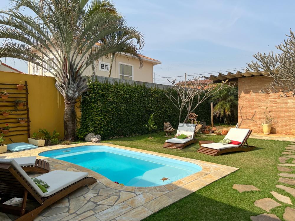 Foto 37 de Casa Térrea em Jardim Siesta, Jacareí - imagem 37