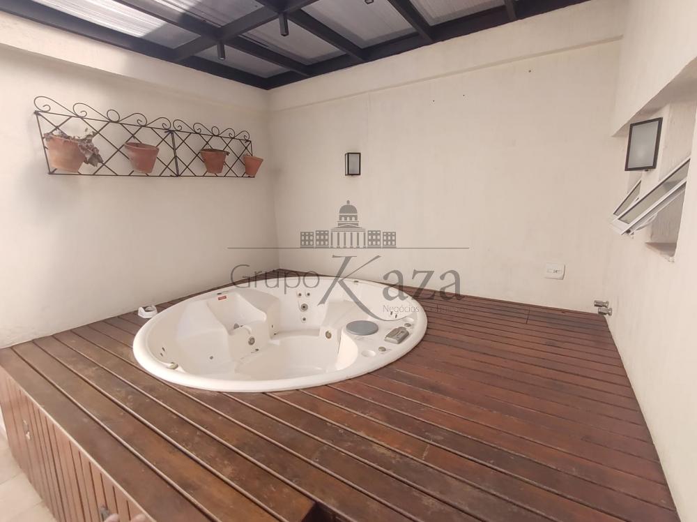 JACUZZI IV