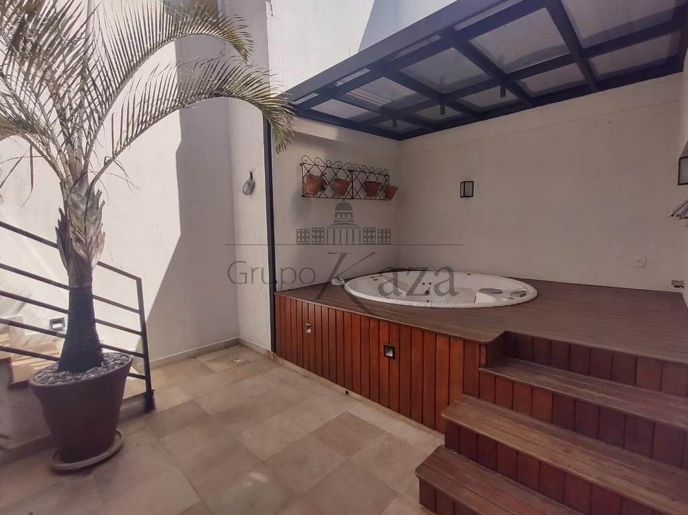 JACUZZI V