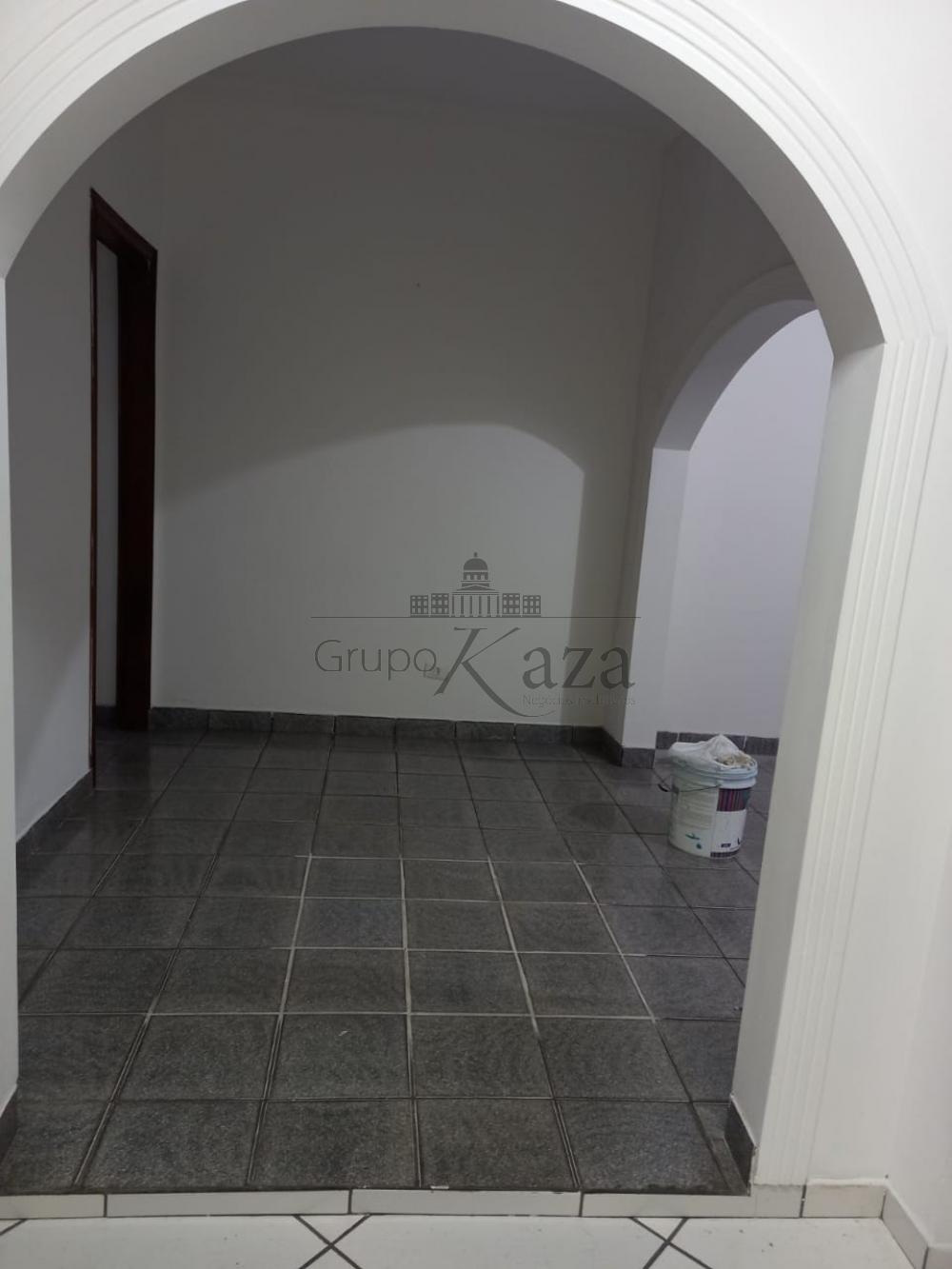 Foto 18 de Casa Sobrado em Jardim Ismênia, São José dos Campos - imagem 18