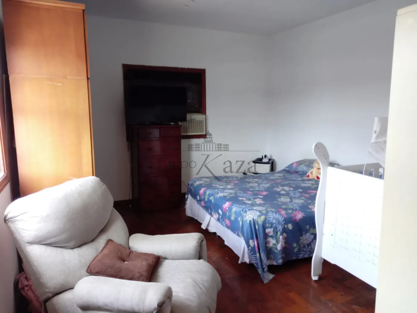 Foto 11 de Casa Padrão em Chácaras Santa Maria, Jacareí - imagem 11