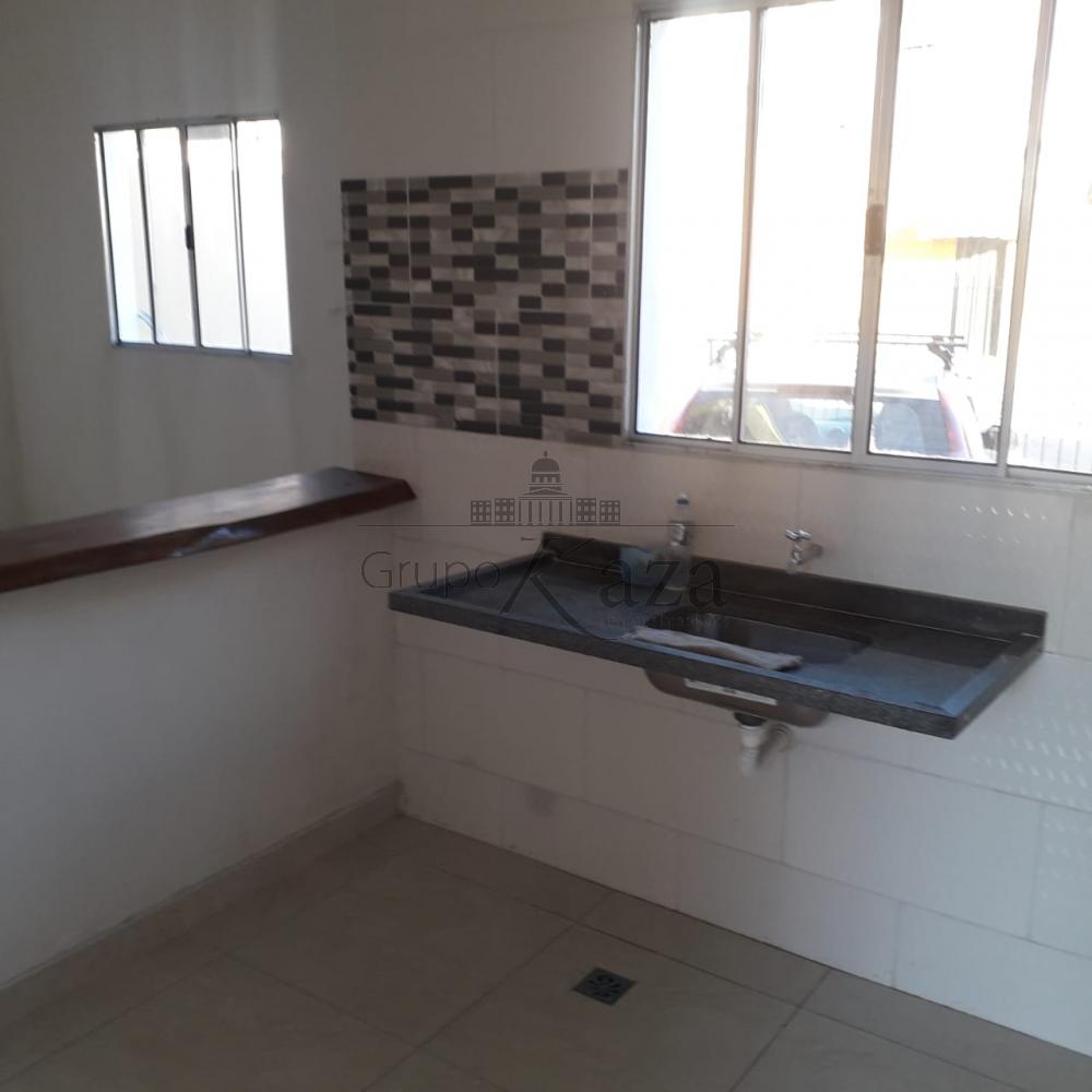 Foto 4 de Casa Padrão em Jardim dos Bandeirantes, São José dos Campos - imagem 4