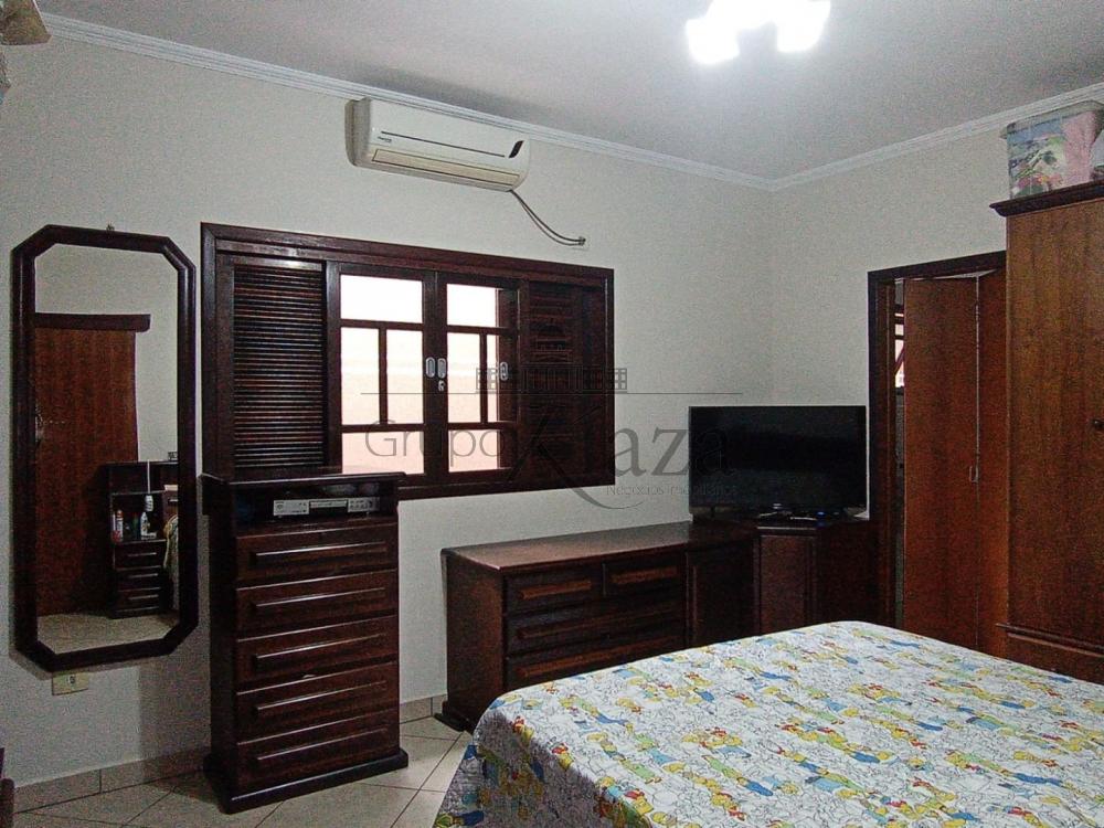 Foto 16 de Casa Térrea em Chácaras Santa Maria, Jacareí - imagem 16