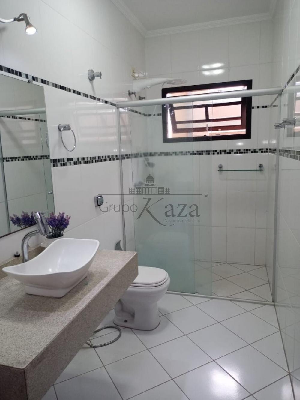 Foto 11 de Casa Térrea em Chácaras Santa Maria, Jacareí - imagem 11