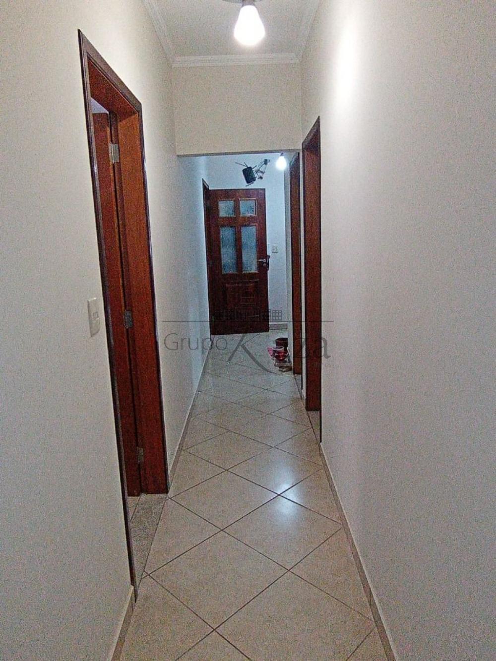 Foto 14 de Casa Térrea em Chácaras Santa Maria, Jacareí - imagem 14