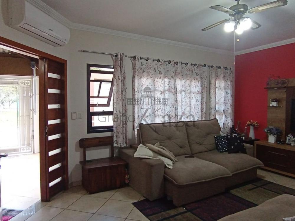 Foto 3 de Casa Térrea em Chácaras Santa Maria, Jacareí - imagem 3