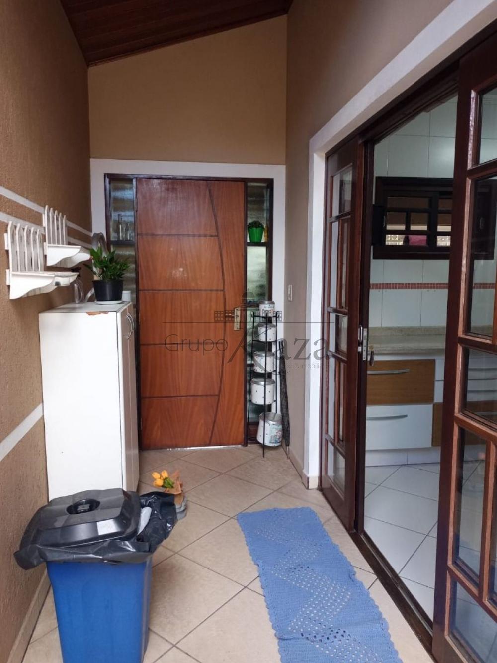 Foto 38 de Casa Térrea em Chácaras Santa Maria, Jacareí - imagem 38