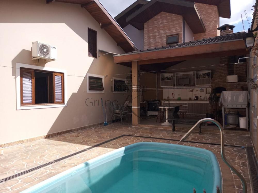 Foto 33 de Casa Térrea em Chácaras Santa Maria, Jacareí - imagem 33