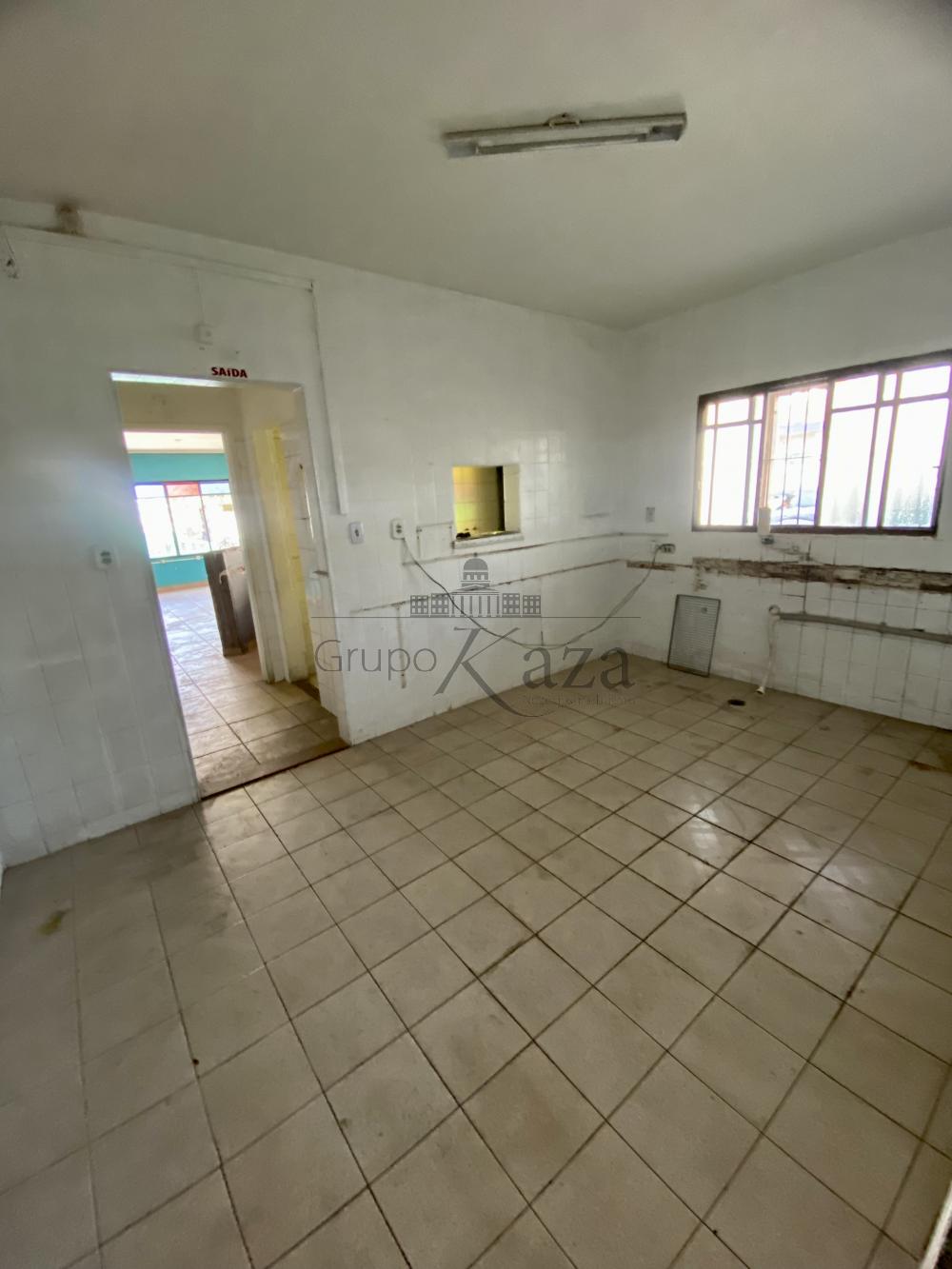 Foto 16 de Comercial Casa em Vila Guaianazes, São José dos Campos - imagem 16