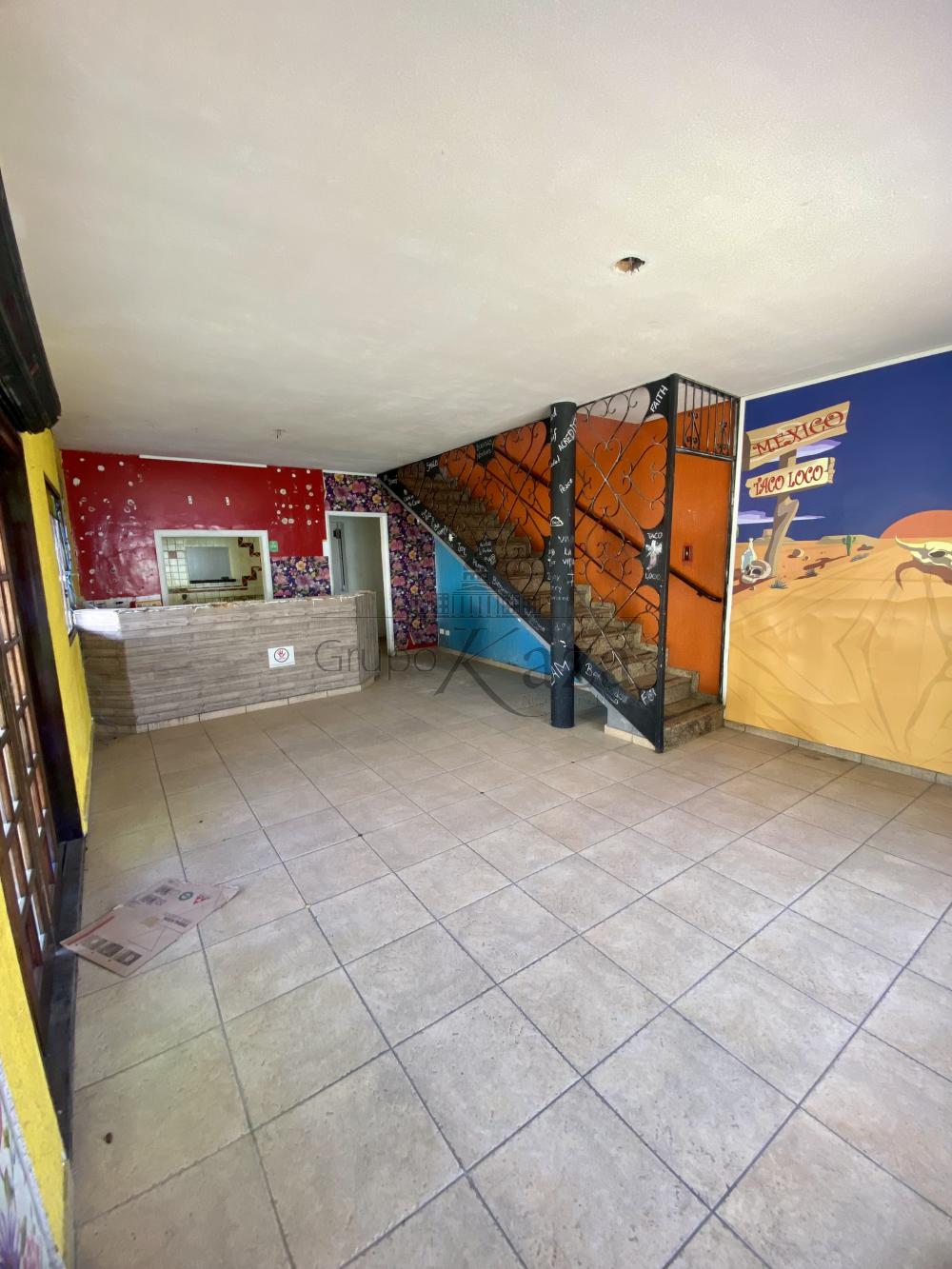 Foto 3 de Comercial Casa em Vila Guaianazes, São José dos Campos - imagem 3
