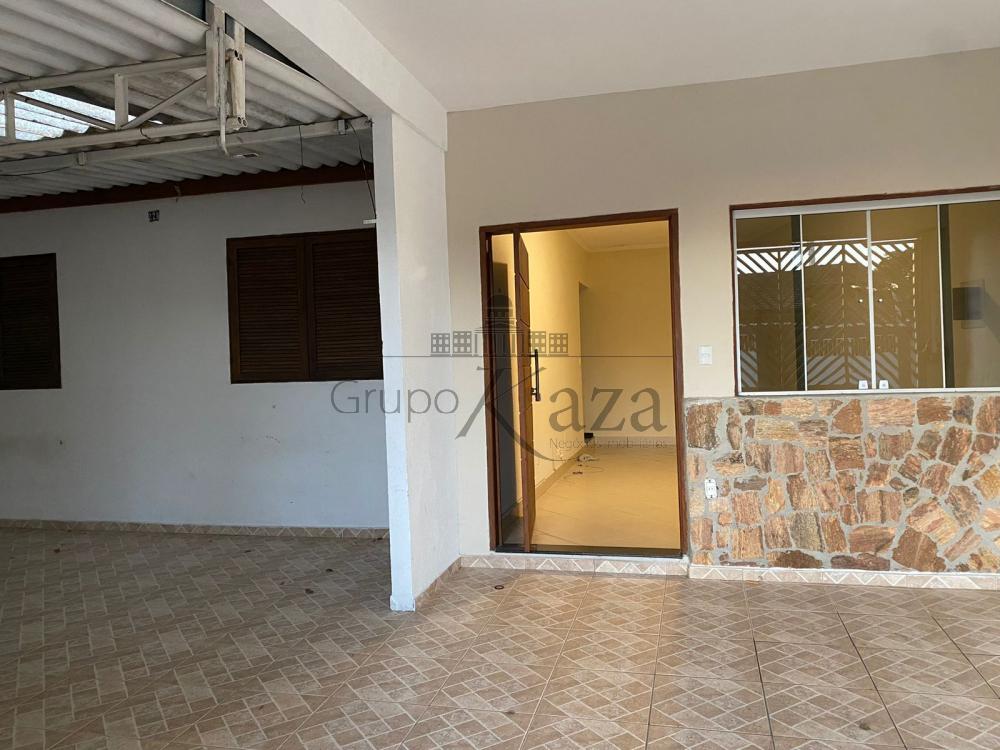 Foto 12 de Casa Padrão em Jardim Motorama, São José dos Campos - imagem 12