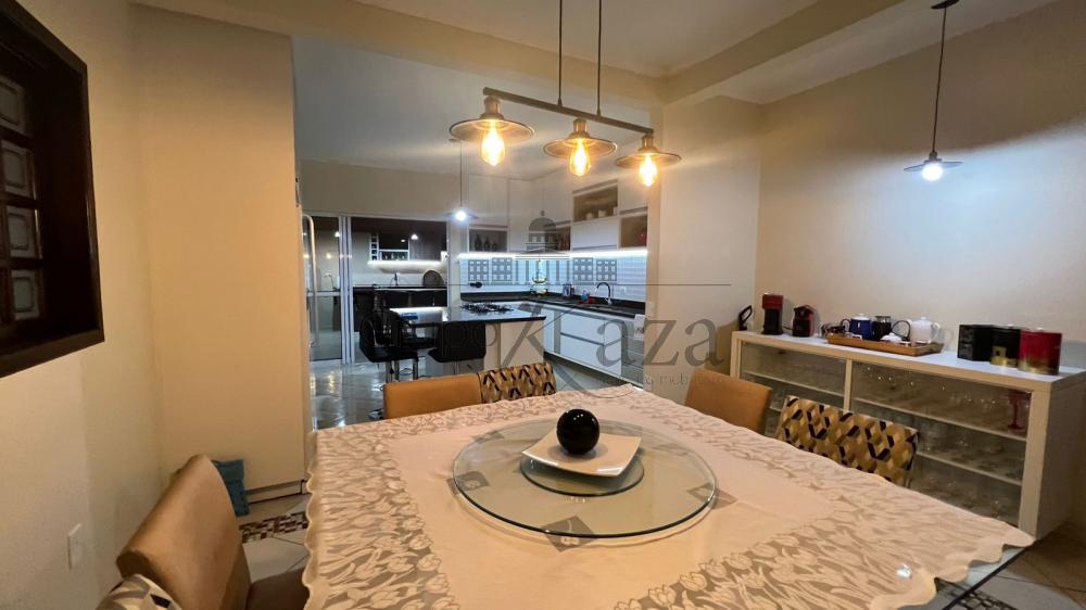 Foto 3 de Casa Sobrado em Residencial Bosque dos Ipês, São José dos Campos - imagem 3
