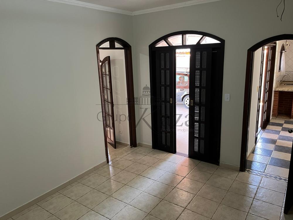 Foto 10 de Casa Sobrado em Parque Itamarati, Jacareí - imagem 10