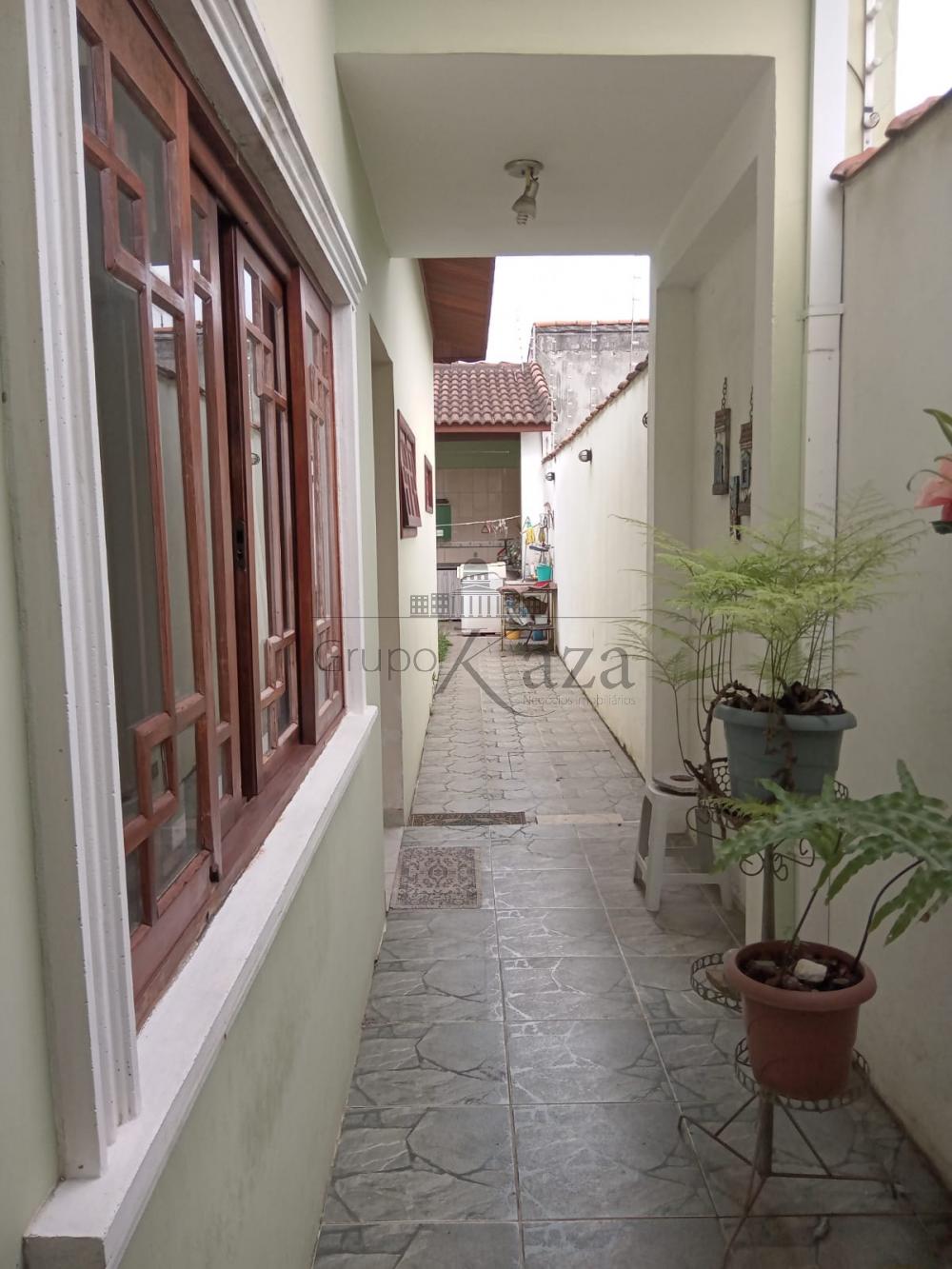 Foto 18 de Casa Sobrado em Chácaras Santa Maria, Jacareí - imagem 18