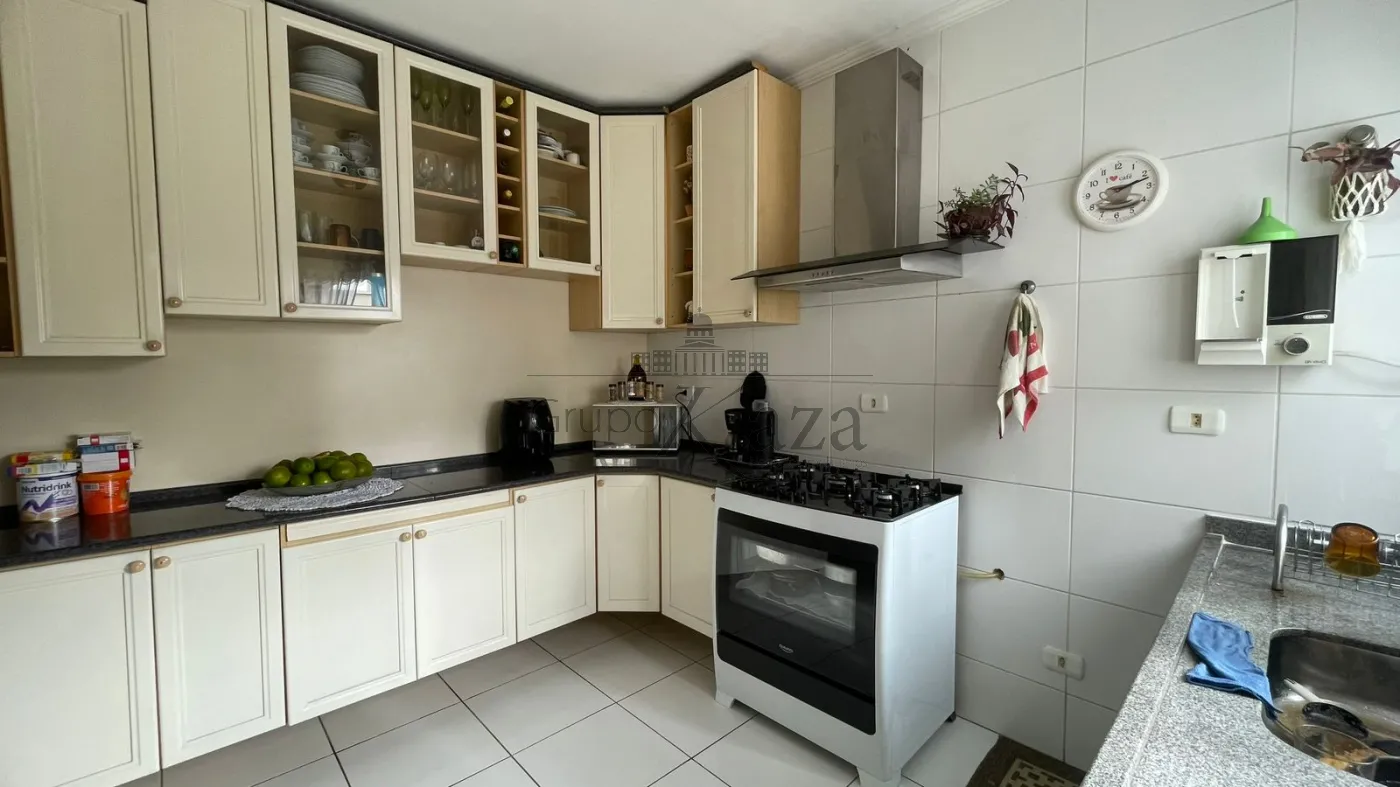 Foto 16 de Casa Condomínio em Jardim Santa Maria, Jacareí - imagem 16