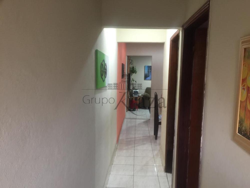 Foto 11 de Casa Padrão em Jardim São Judas Tadeu, São José dos Campos - imagem 11