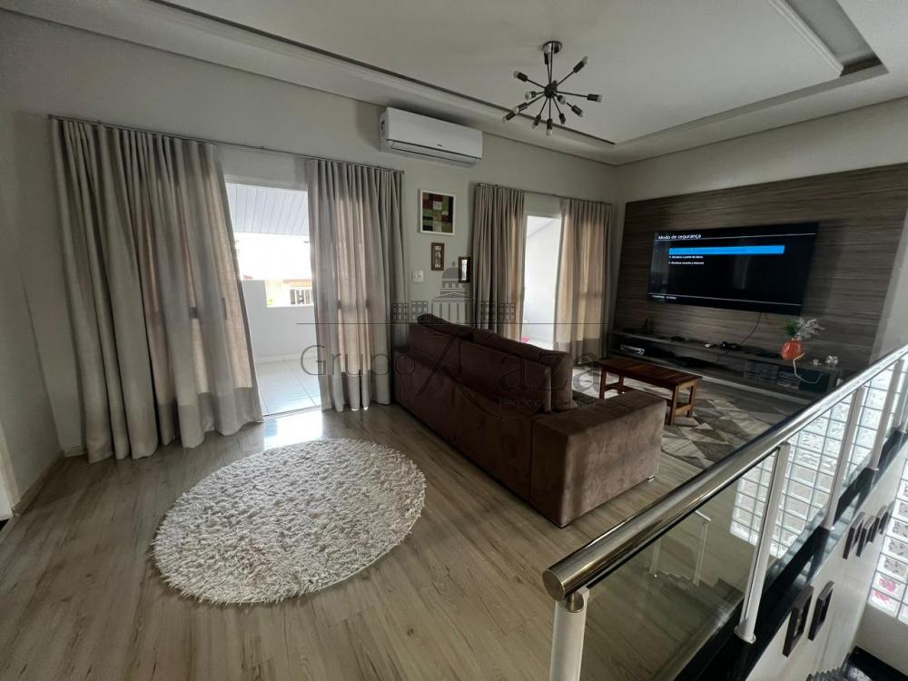Foto 14 de Casa Condomínio em Parque Califórnia, Jacareí - imagem 14