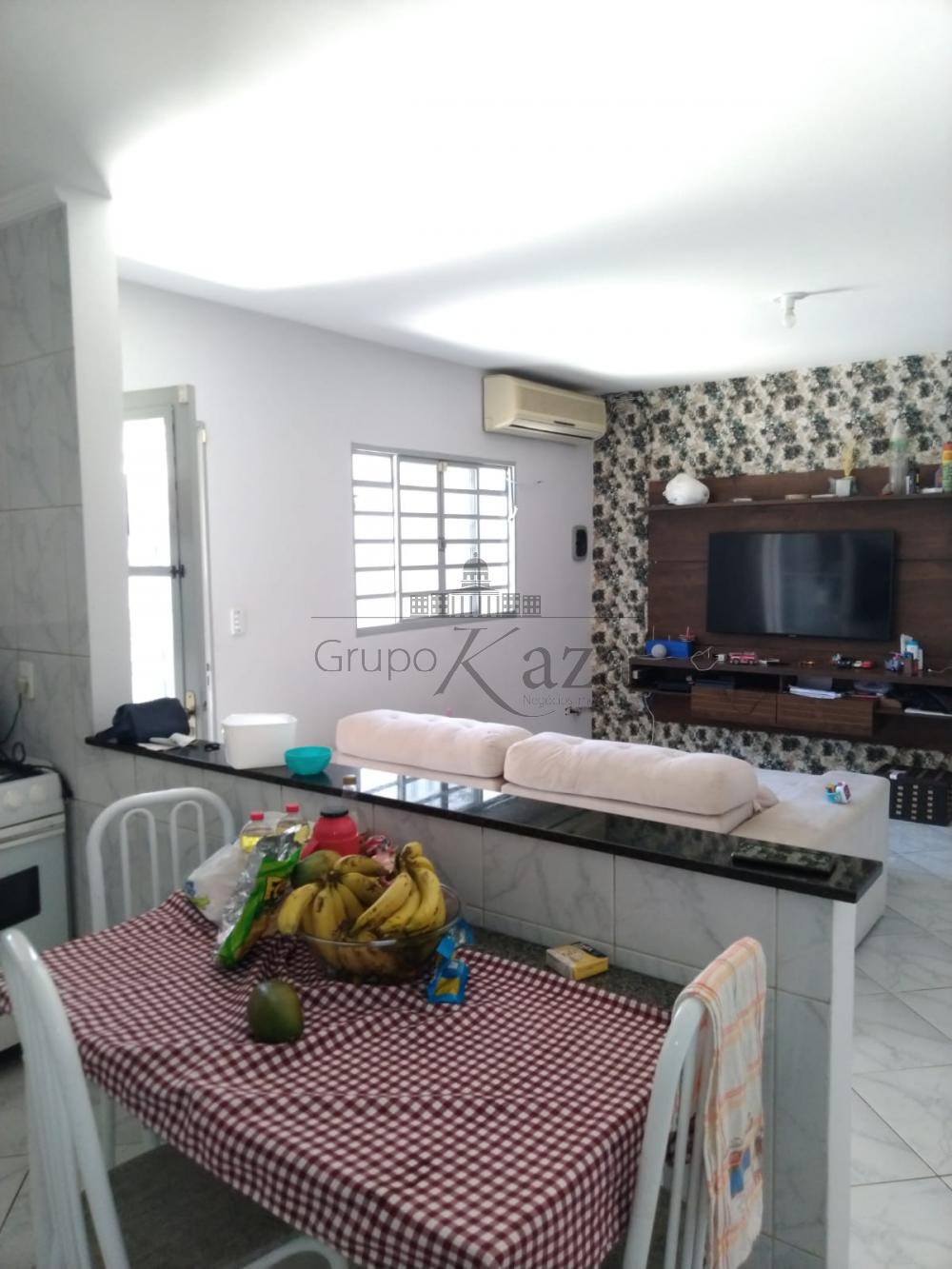 Foto 3 de Casa Geminada em Jardim Torrão de Ouro, São José dos Campos - imagem 3