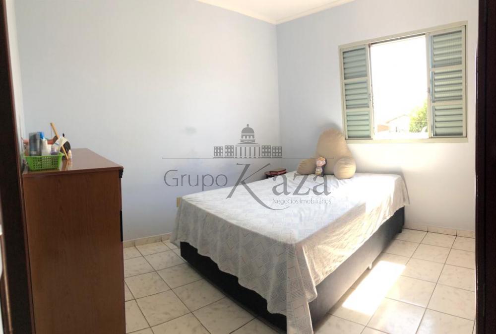 Foto 17 de Casa Térrea em Parque Novo Horizonte, São José dos Campos - imagem 17