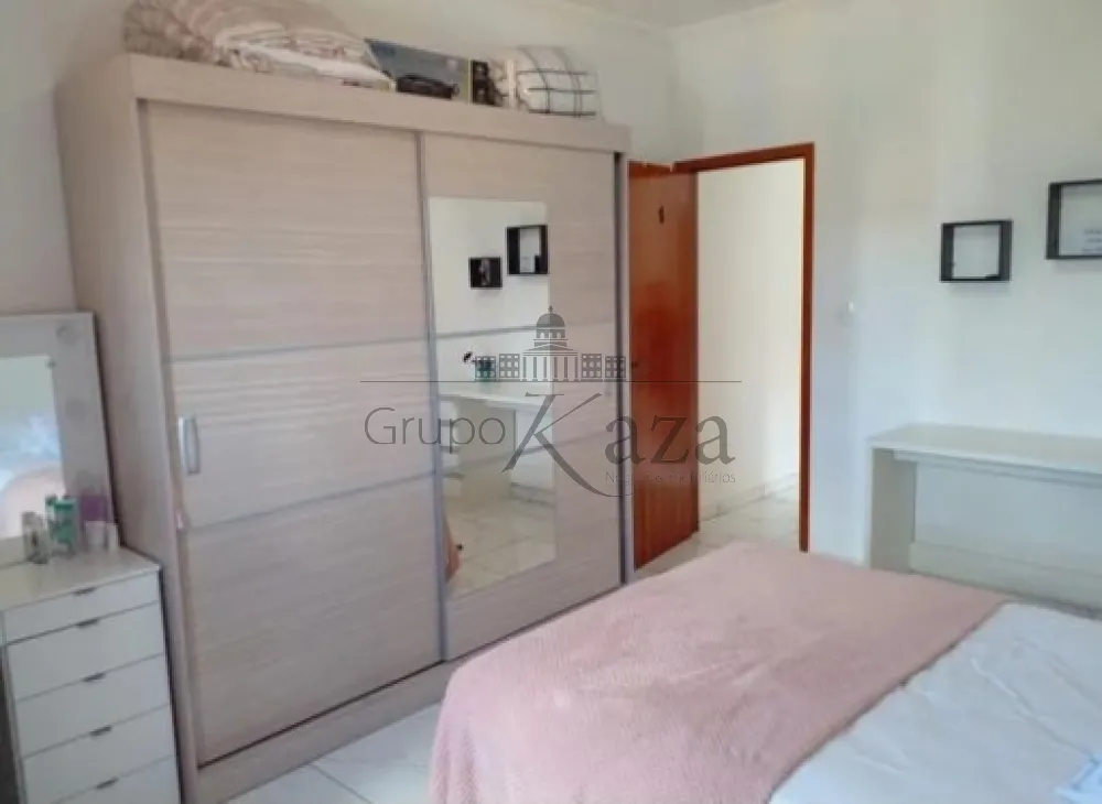 Foto 8 de Casa Sobrado em Parque Interlagos, São José dos Campos - imagem 8