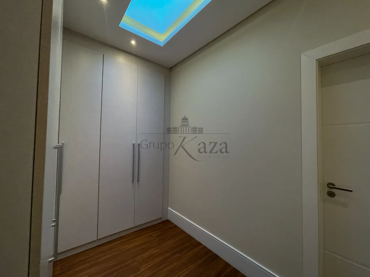 Foto 40 de Casa Condomínio em Jardim Torrão de Ouro, São José dos Campos - imagem 40