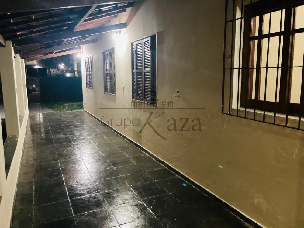 Foto 29 de Casa Padrão em Martim de Sá, Caraguatatuba - imagem 29