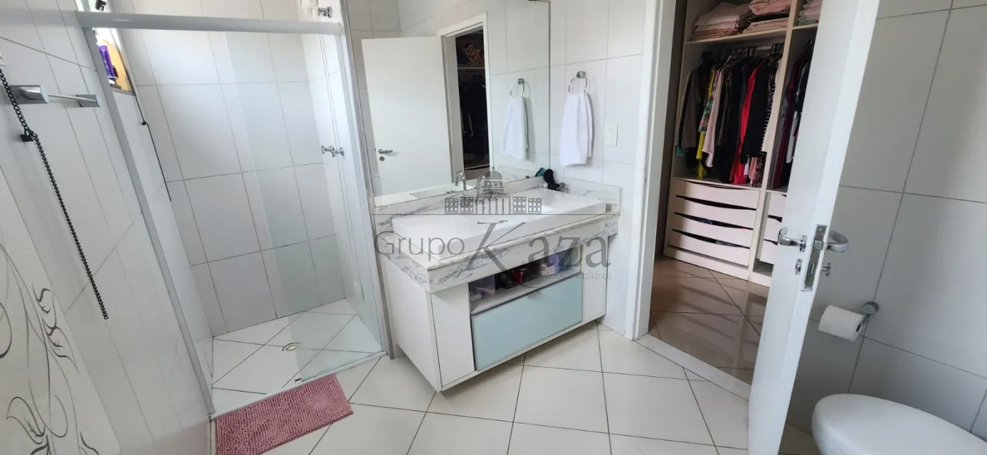 Foto 7 de Casa Sobrado em Jardim Altos de Santana II, Jacareí - imagem 7