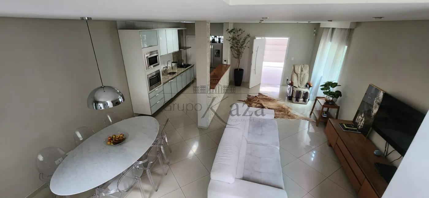 Foto 2 de Casa Sobrado em Jardim Altos de Santana II, Jacareí - imagem 2