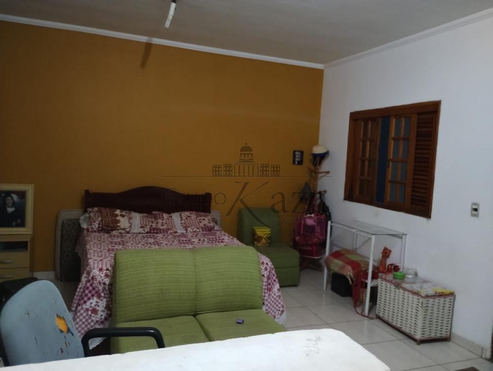 Foto 3 de Casa Padrão em Jardim Santa Inês II, São José dos Campos - imagem 3