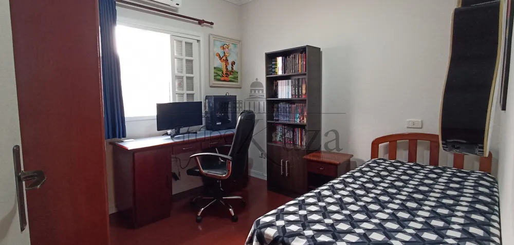 Foto 21 de Casa Condomínio em Vila Zezé, Jacareí - imagem 21
