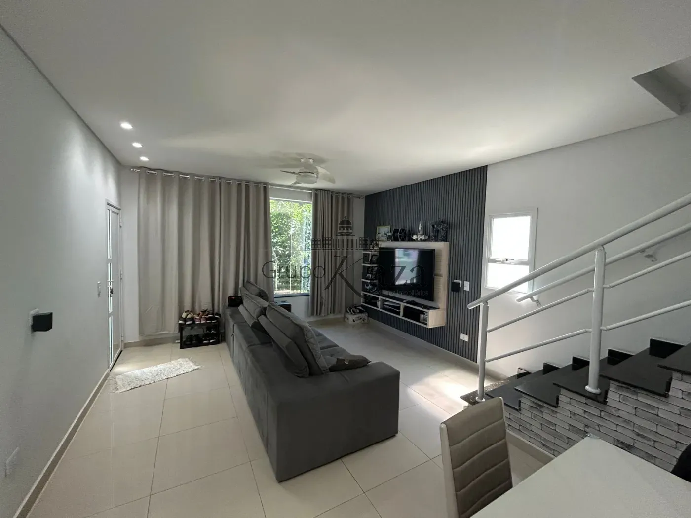 Foto 2 de Casa Condomínio em Jardim Jacinto, Jacareí - imagem 2