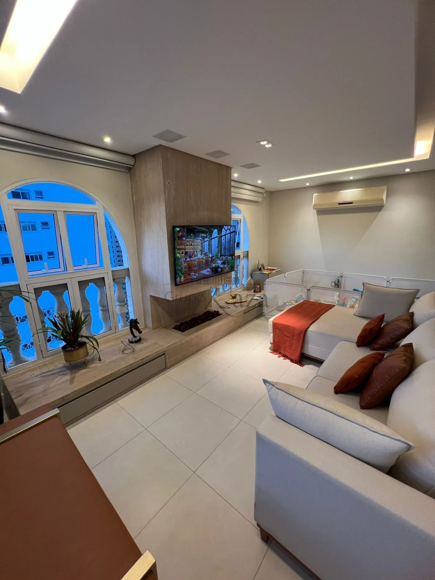 Foto 3 de Apartamento Cobertura Triplex em Jardim Esplanada, São José dos Campos - imagem 3