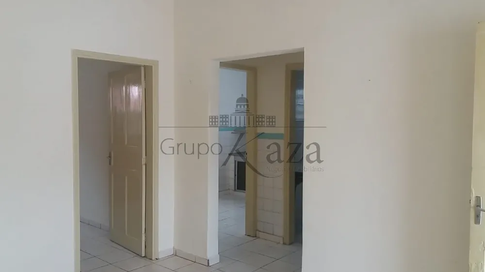 Foto 3 de Casa Térrea em Jardim da Granja, São José dos Campos - imagem 3