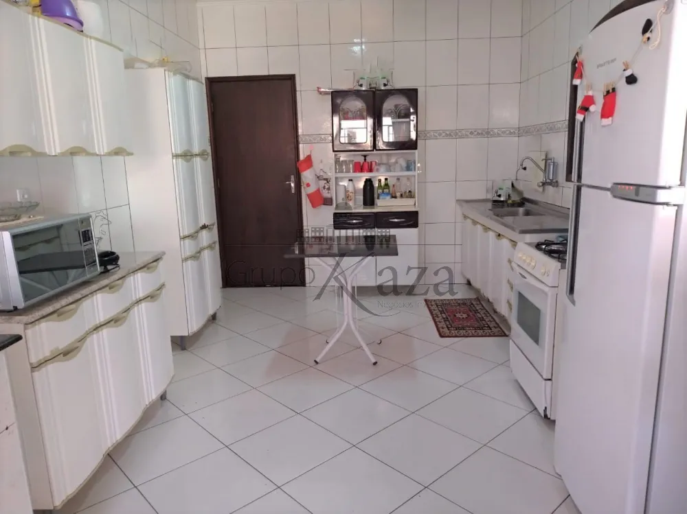 Foto 6 de Casa Padrão em Parque Industrial, São José dos Campos - imagem 6