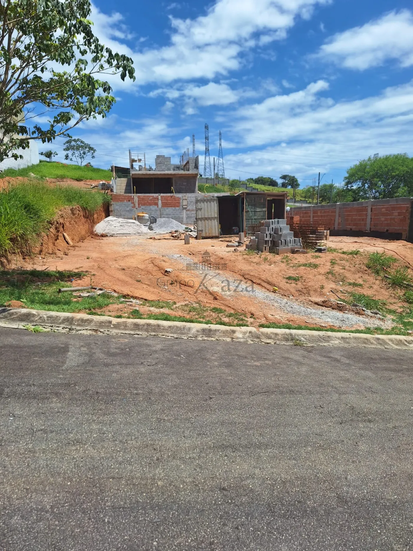Foto 1 de Terreno Condomínio em Vila Galvão, Caçapava - imagem 1