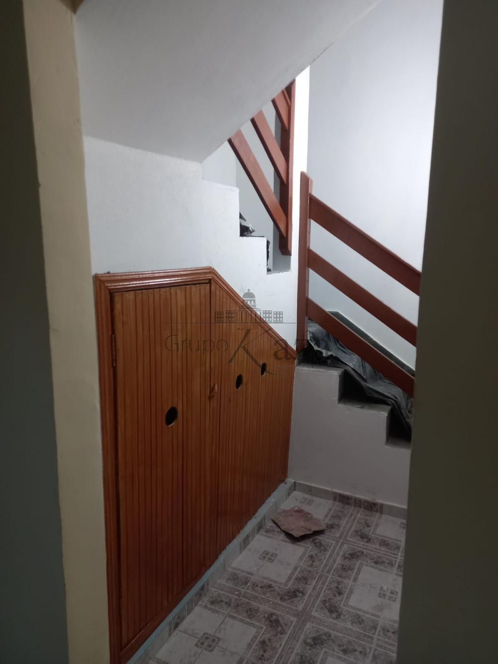 Foto 3 de Casa Sobrado em Jardim Altos de Santana, São José dos Campos - imagem 3