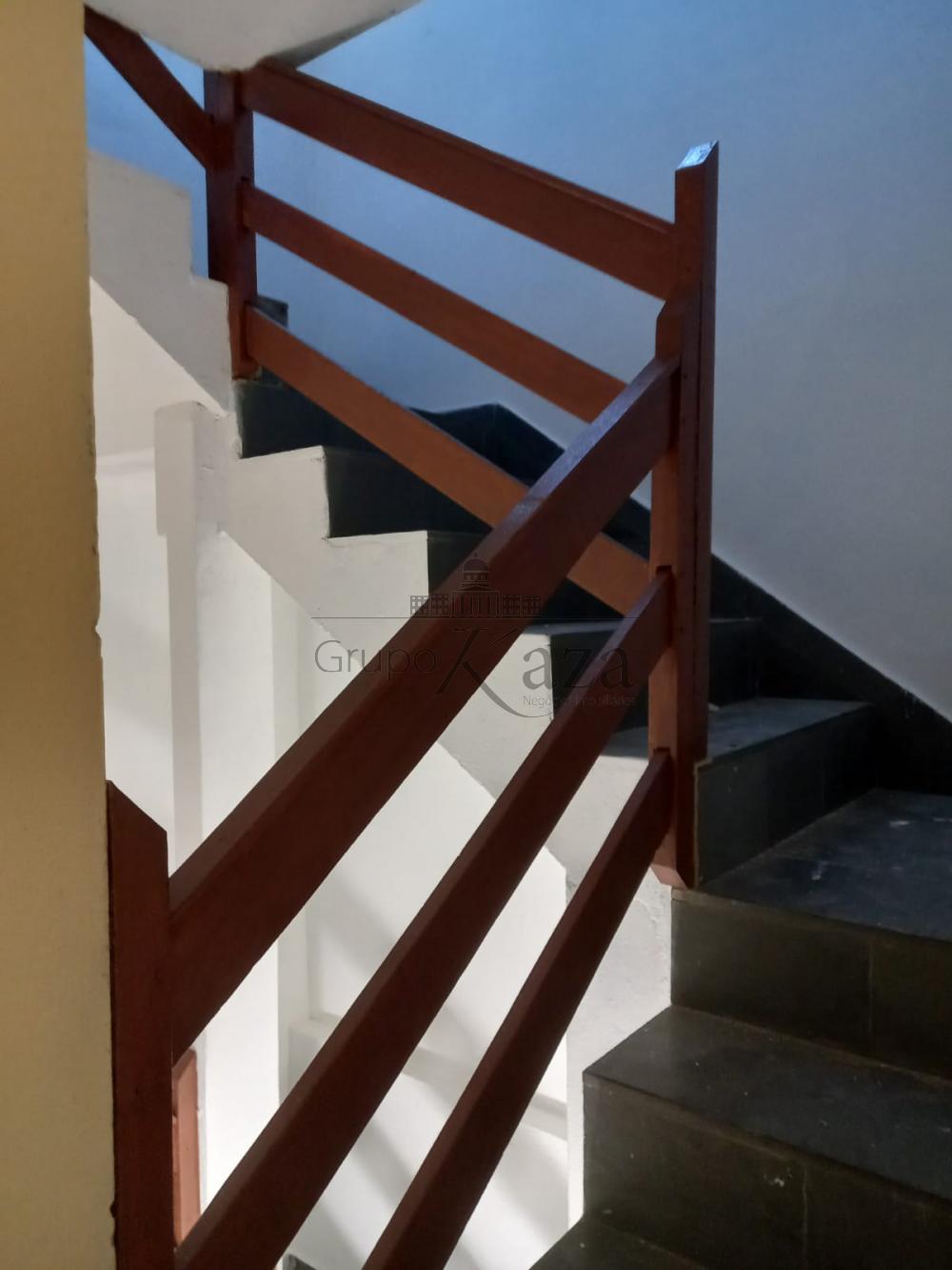 Foto 4 de Casa Sobrado em Jardim Altos de Santana, São José dos Campos - imagem 4