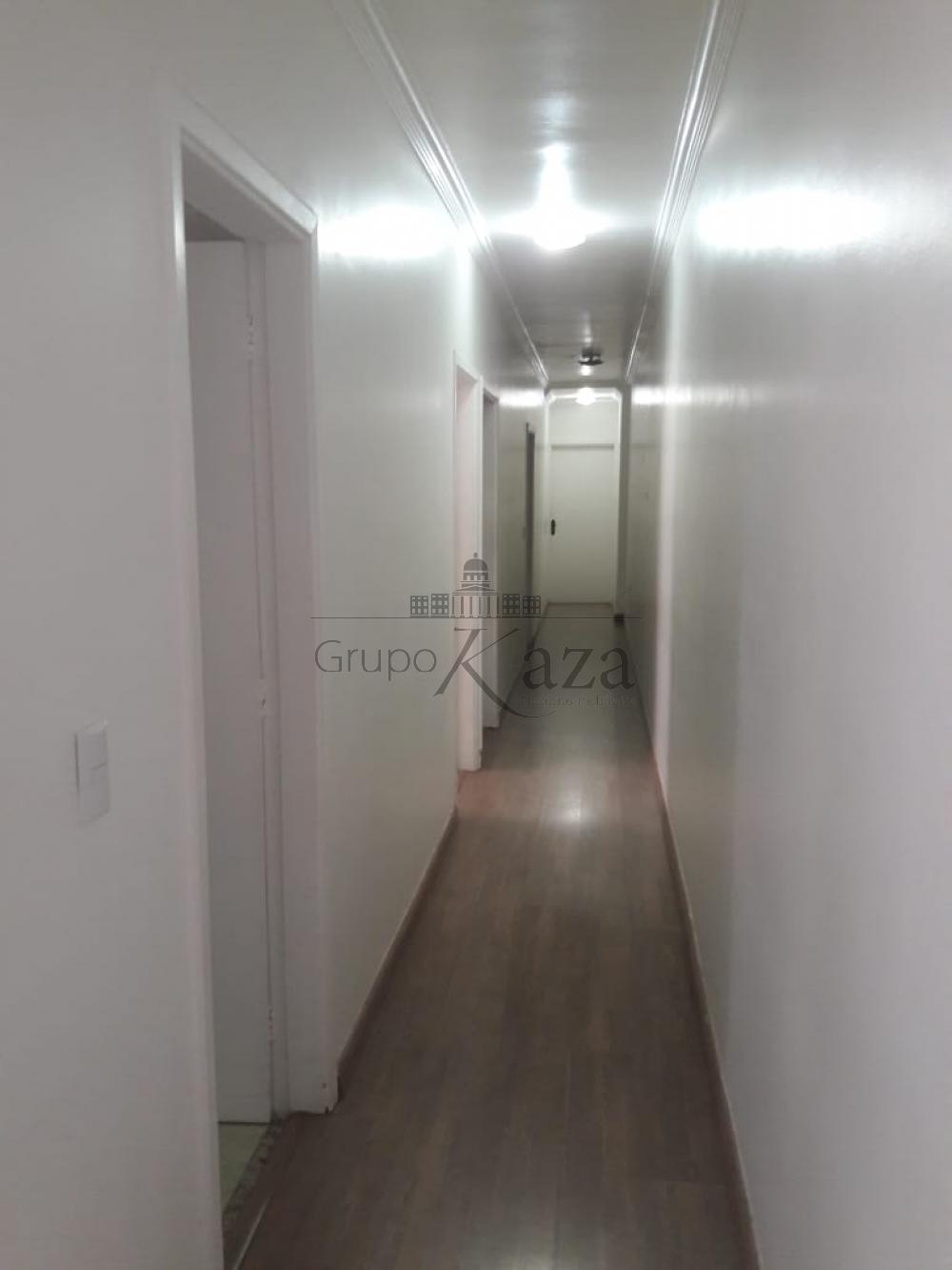 Foto 8 de Casa Padrão em Jardim Portugal, São José dos Campos - imagem 8