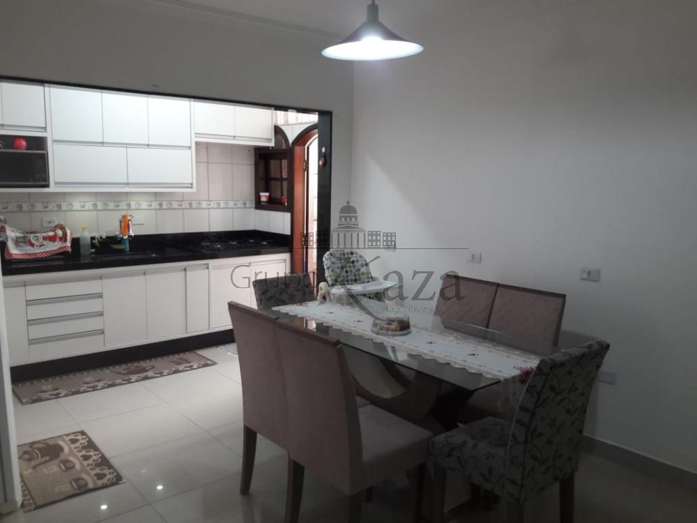Foto 1 de Casa Padrão em Jardim Portugal, São José dos Campos - imagem 1
