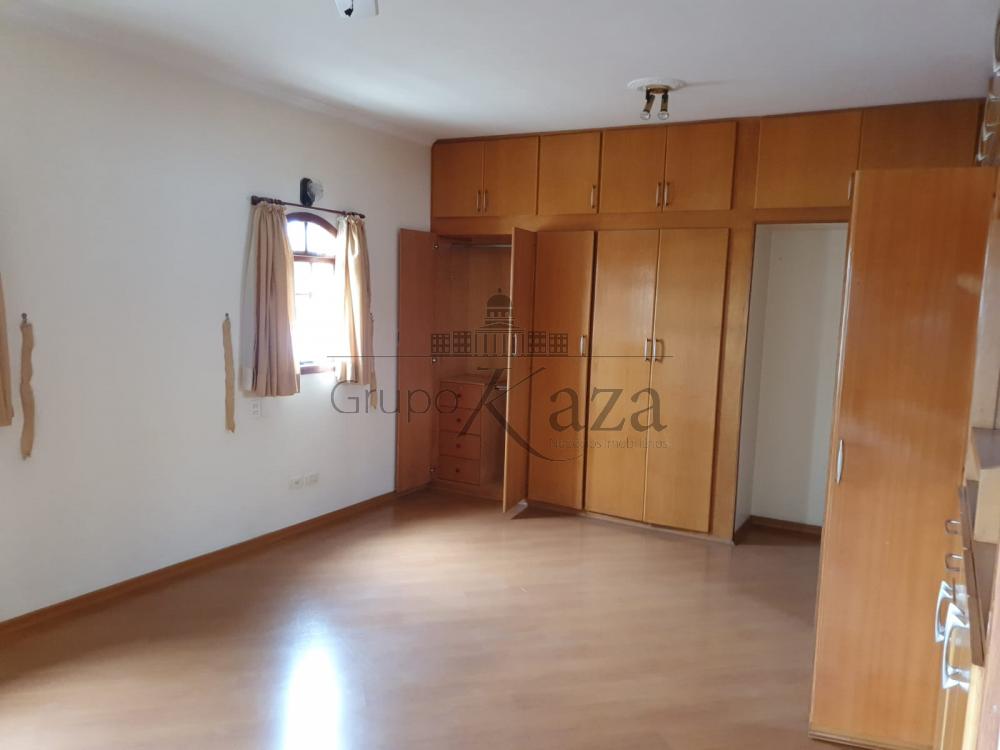 Foto 15 de Casa Sobrado em Vila Tatetuba, São José dos Campos - imagem 15