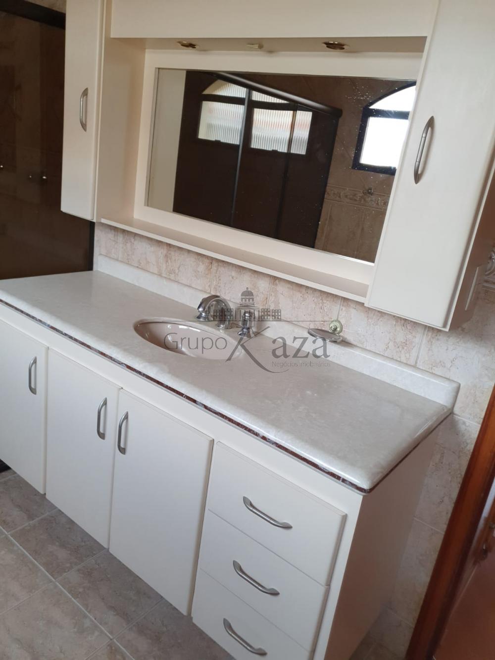Foto 13 de Casa Sobrado em Vila Tatetuba, São José dos Campos - imagem 13
