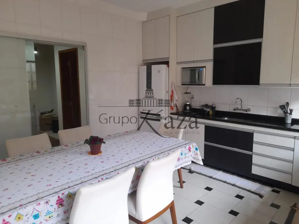 Foto 6 de Casa Sobrado em Jardim Rodolfo, São José dos Campos - imagem 6