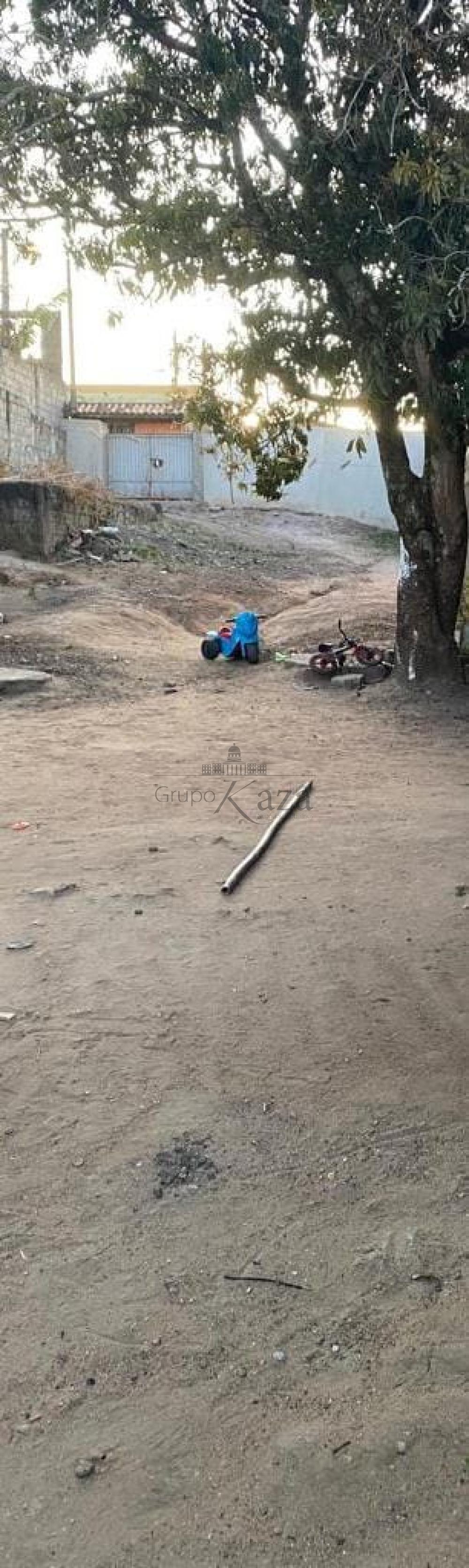 Foto 2 de Terreno Padrão em Jardim Santo Antônio da Boa Vista, Jacareí - imagem 2