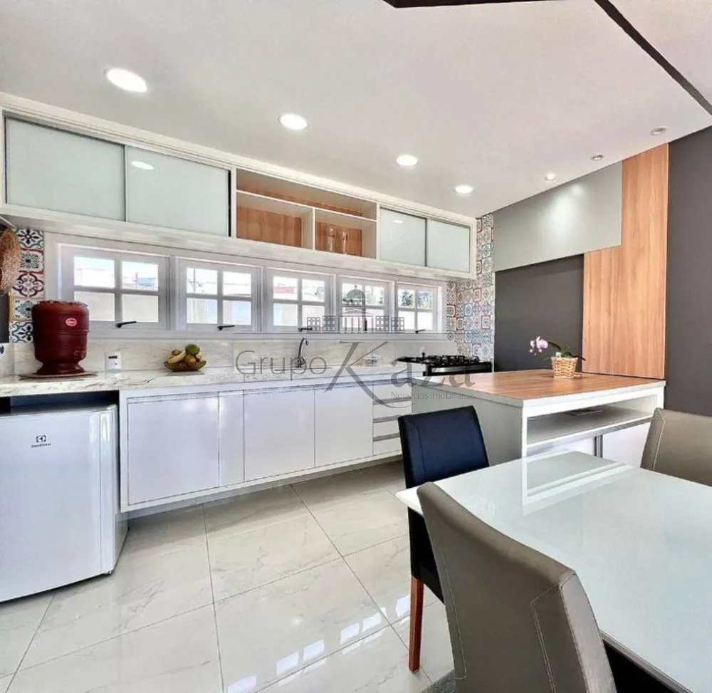 Foto 16 de Casa Condomínio em Parque Residencial Maria Elmira, Caçapava - imagem 16