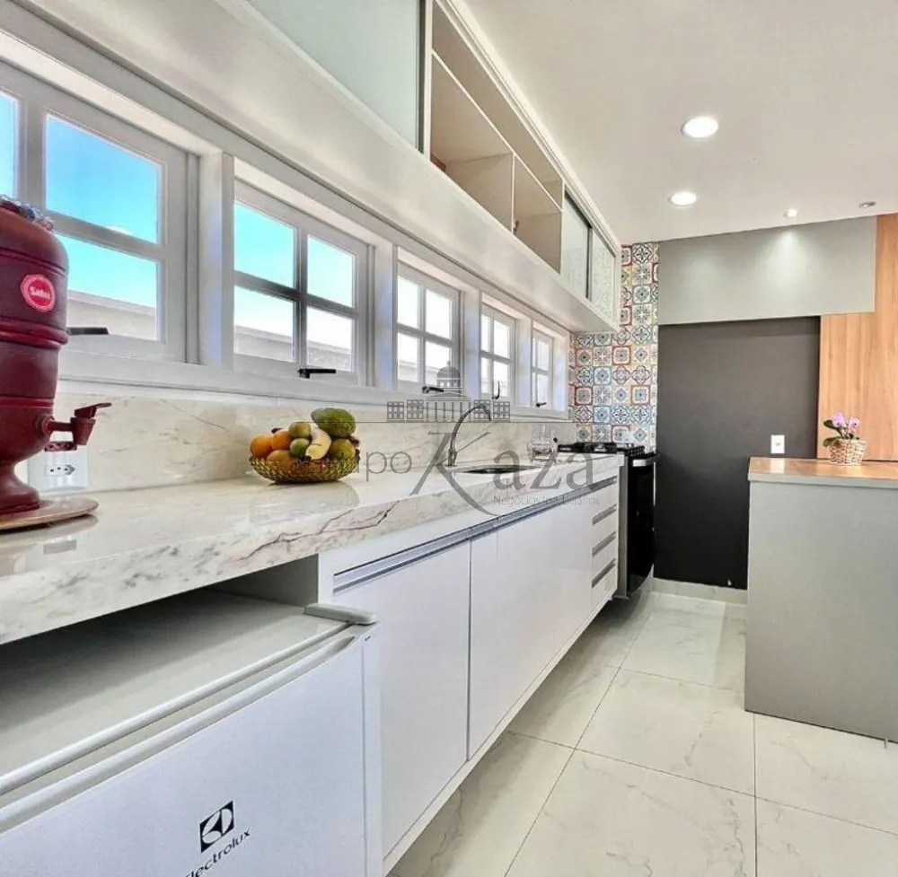 Foto 11 de Casa Condomínio em Parque Residencial Maria Elmira, Caçapava - imagem 11